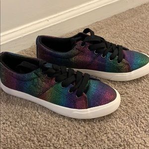 Brand New Rocket Dog Rainbow shoes